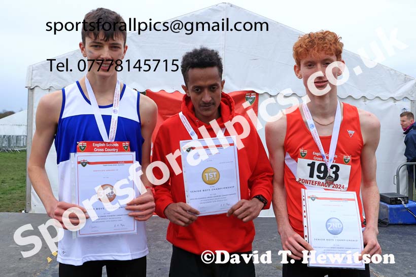 Senior Boys 2024 English Schools Cross Country Champs., Pontefract, March 16th.  Photo: David T. Hewitson/Sports for All Pics